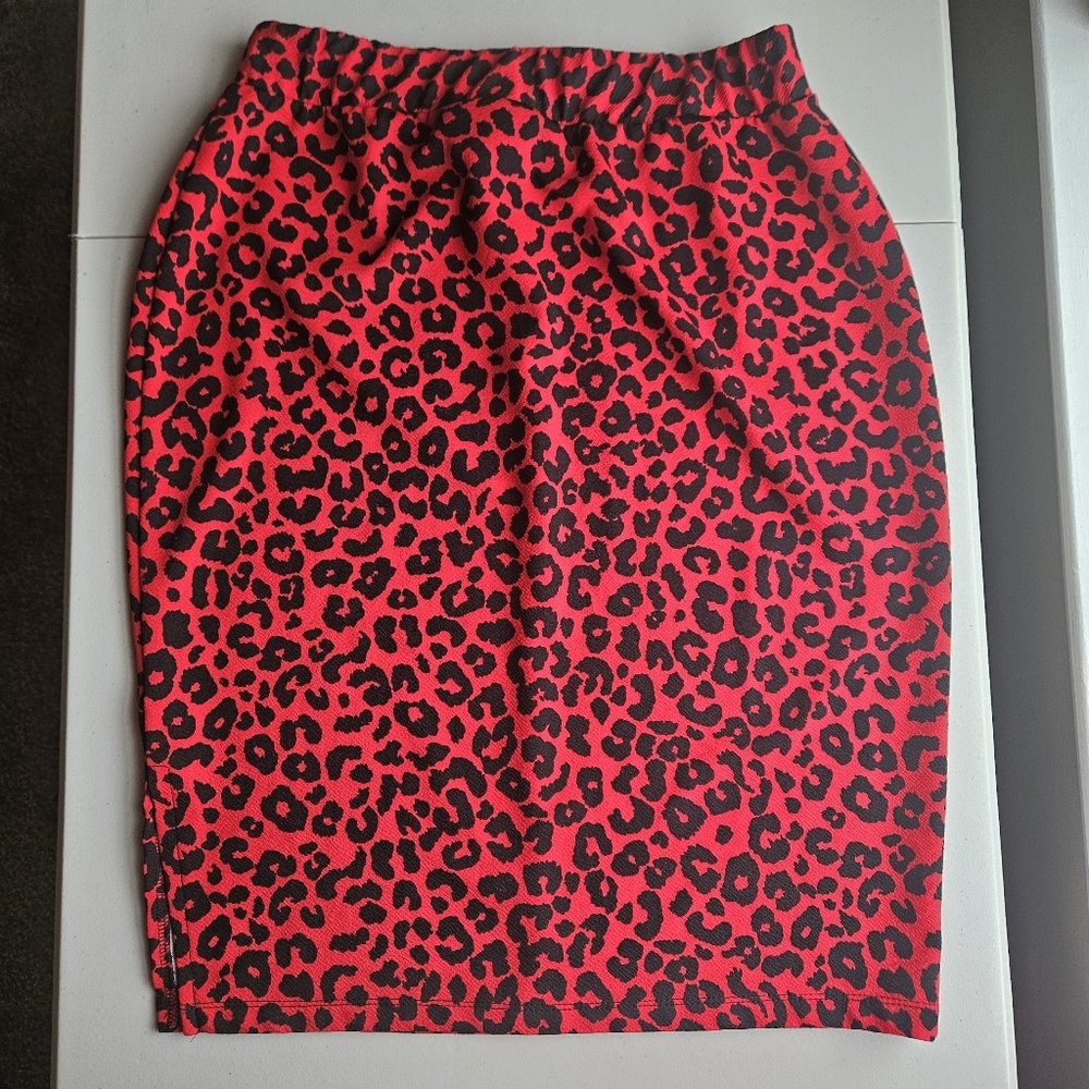 Rouge Collection Women's 2XL Red and Black Animal Print Pencil Skirt